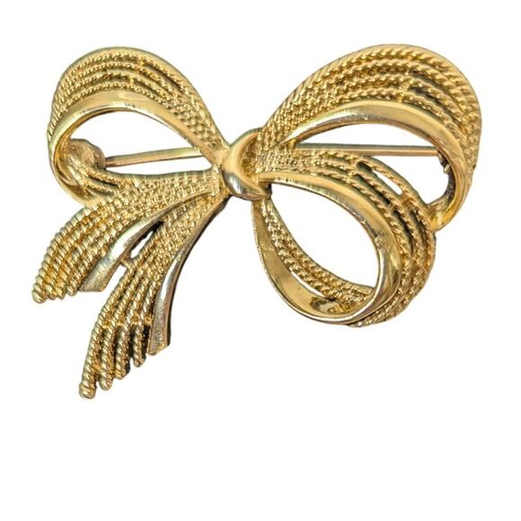 Vintage signed Napier gold Tone wire work Bow shaped Pin Brooch - Picture 8 of 8